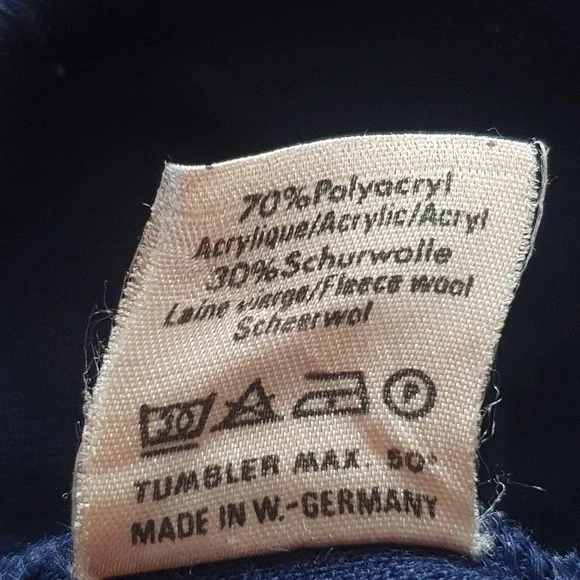 Size 10 Vintage West Germany Navy Wool Mix Knit Waistcoat Pockets - Picture 8 of 8